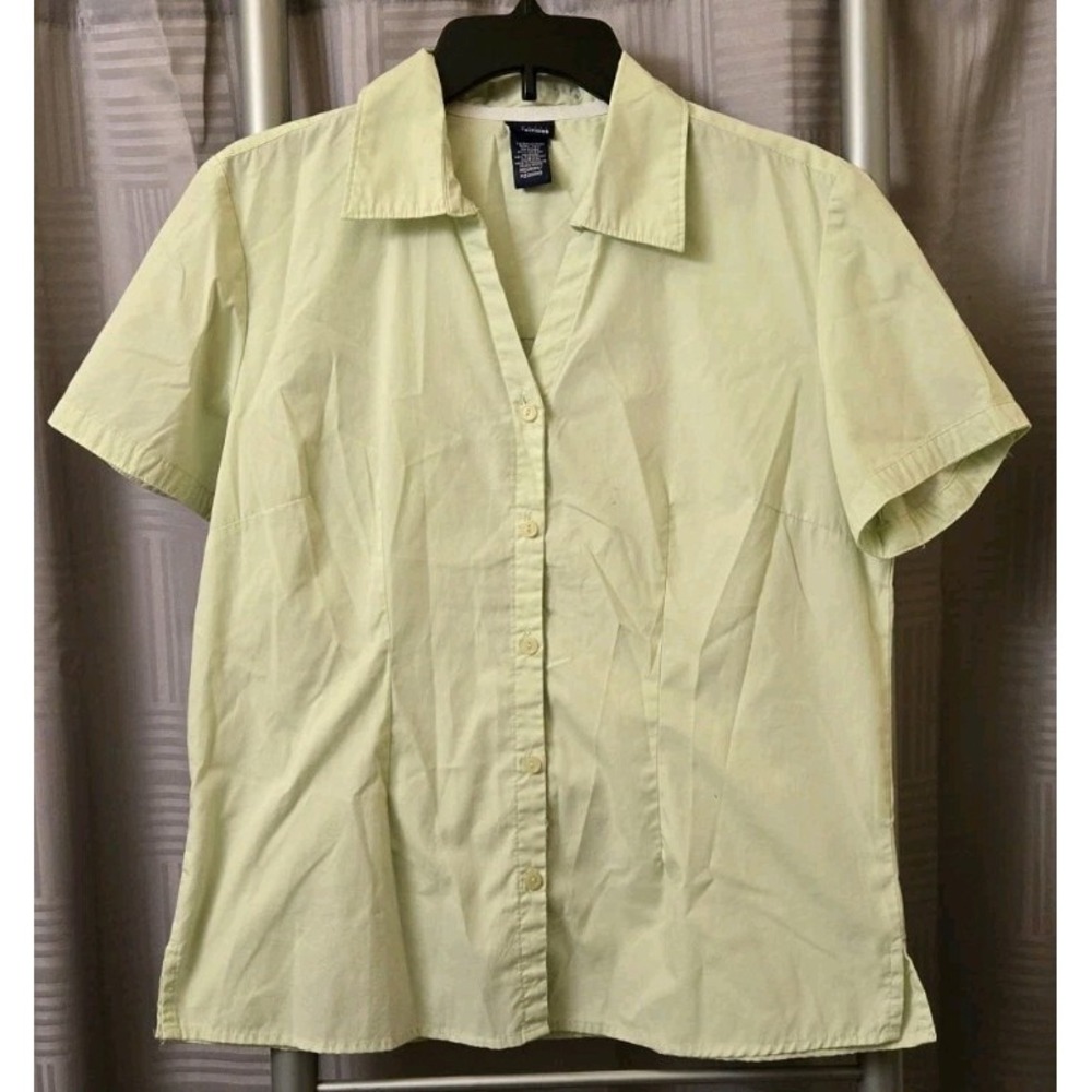 Basic Editions Blouse Top Button-Up Womens Size Med‎ Light Green Short Sleeve